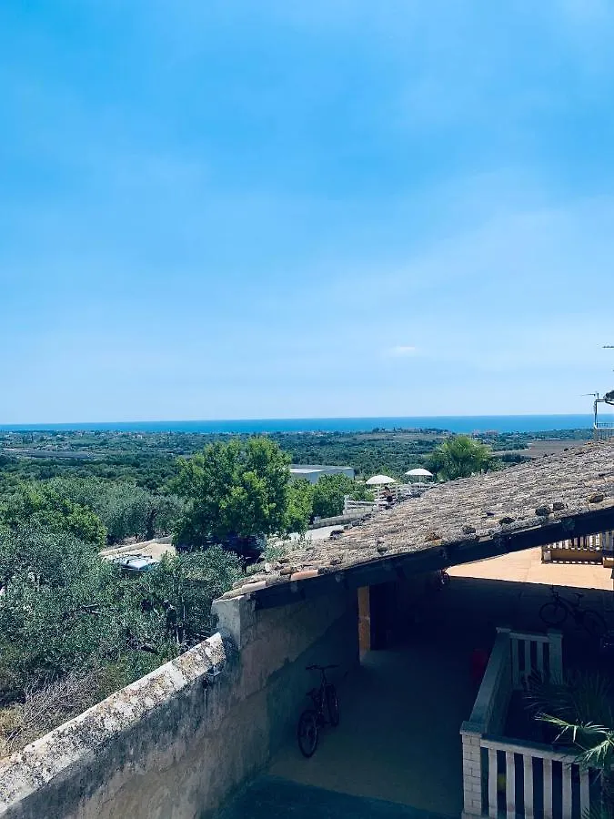 Agriturismoeloropizzuta Lido di Noto Italie