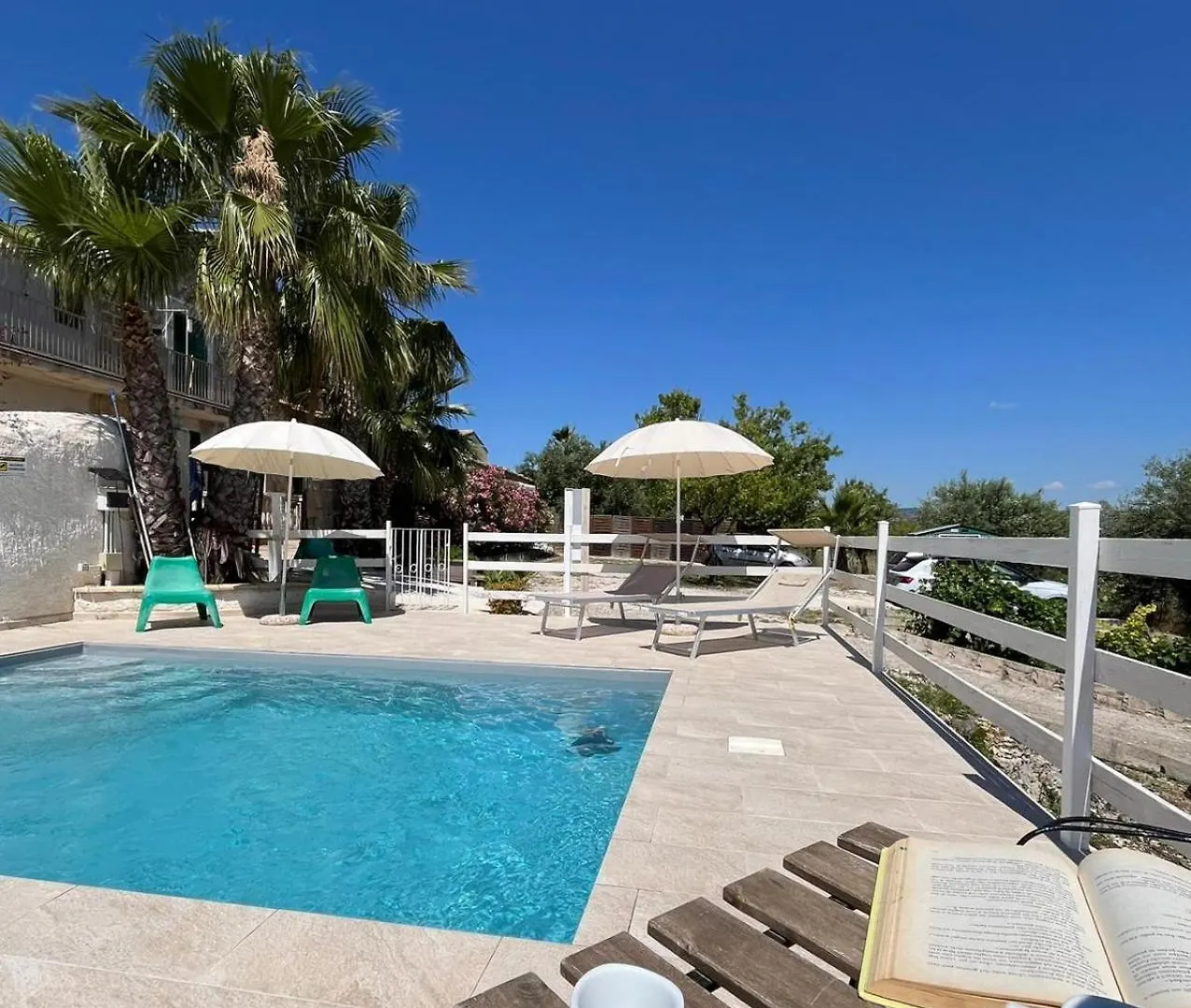 Agriturismoeloropizzuta Lido di Noto 0*,