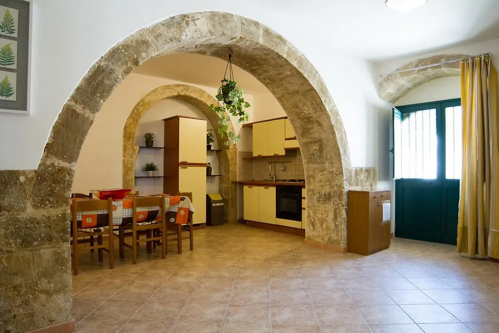 Agriturismoeloropizzuta Lido di Noto 0*,  Italie