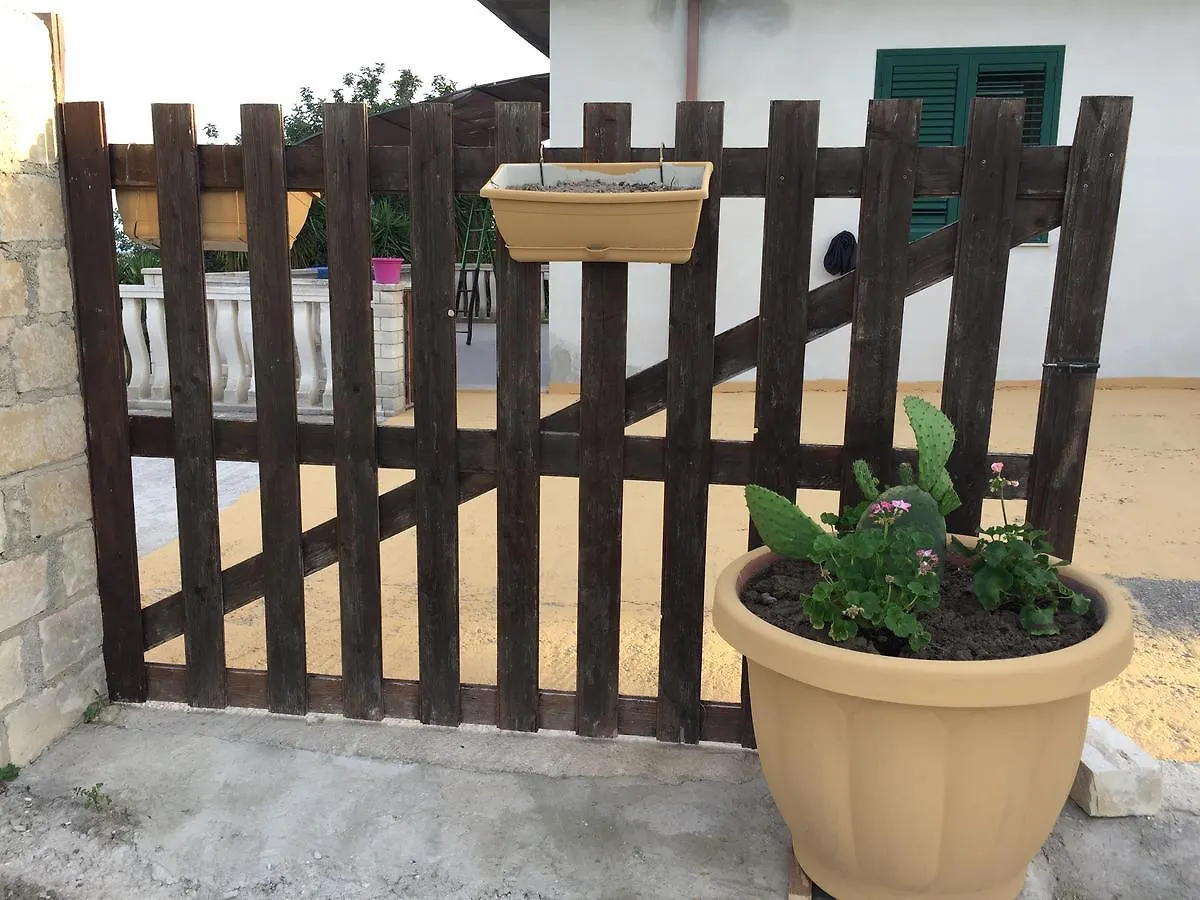 Agriturismoeloropizzuta Lido di Noto